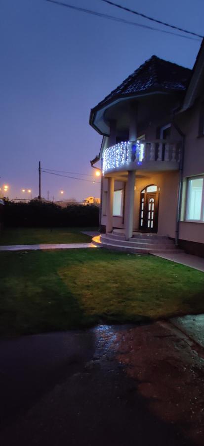 Hotel Casa Blanco Oradea Exterior foto