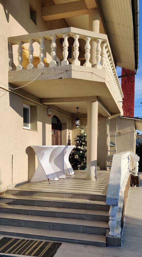 Hotel Casa Blanco Oradea Exterior foto