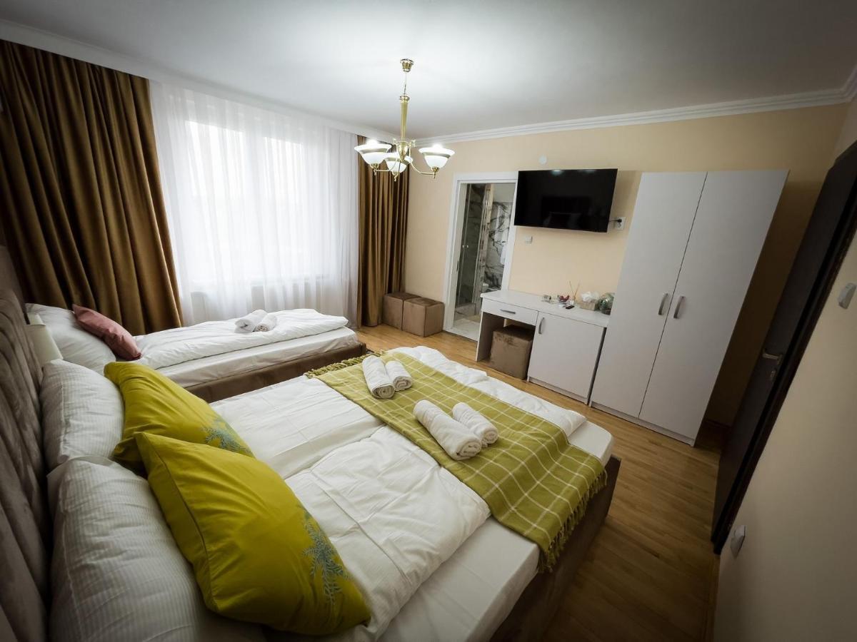 Hotel Casa Blanco Oradea Exterior foto